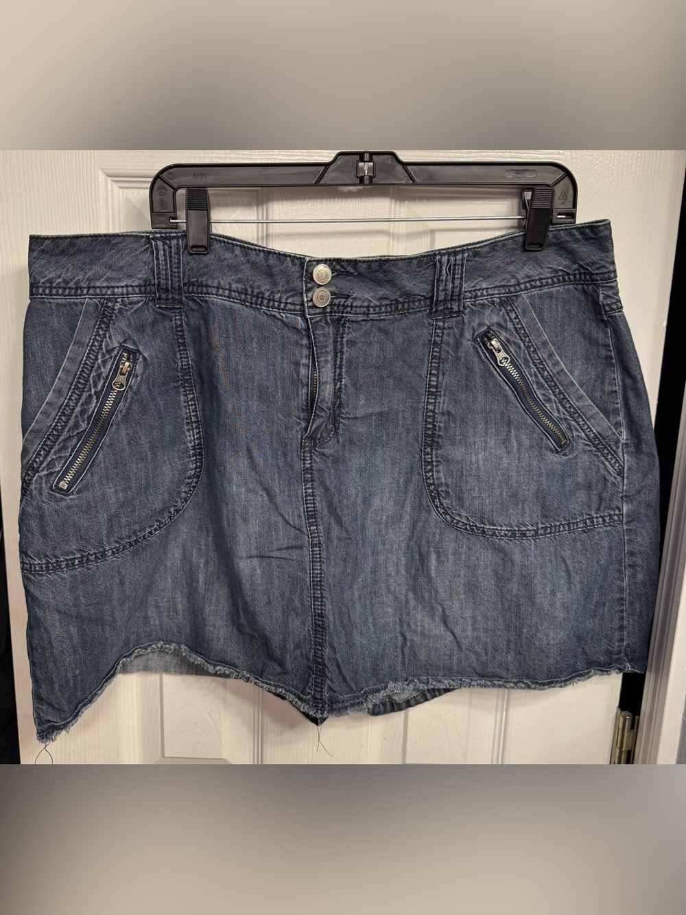 Lane Bryant size 18 Washed Blue Denim Mini Skirt with Zip Pockets
